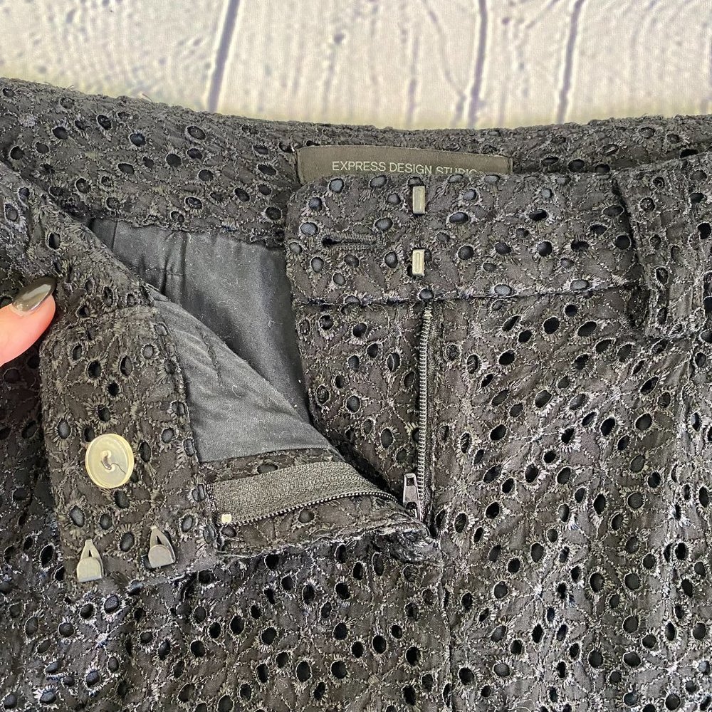 Express Design Studio Editor Eyelet Shorts Black - image 3